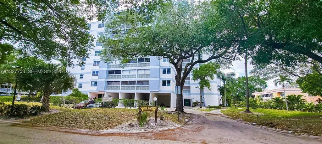 3301 Spanish Moss Terrace # 219, Lauderhill, FL 33319
