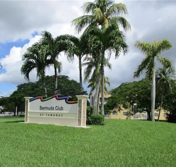 6070 NW 64th Avenue NW # 204, Tamarac, FL 33319