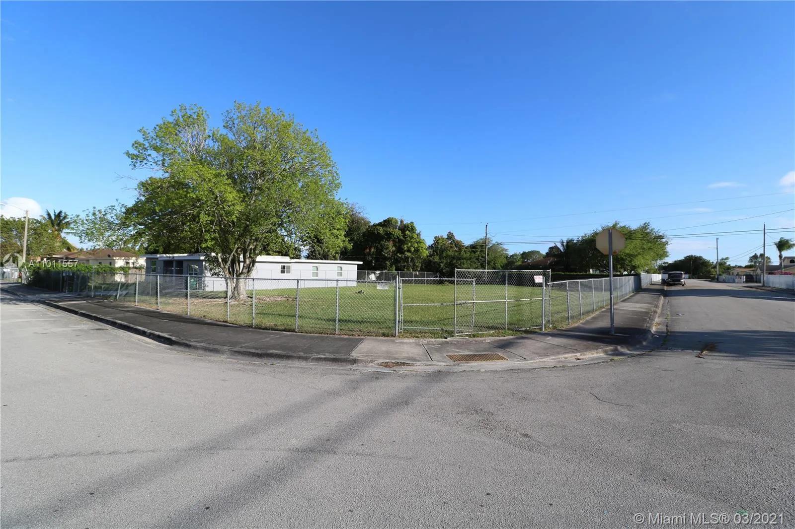 11790 SW 221st St, Goulds, FL 33170 photo 2