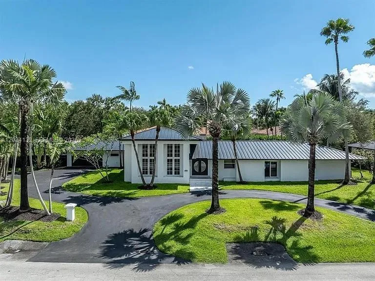 15201 SW 74th Pl, Palmetto Bay, FL 33157