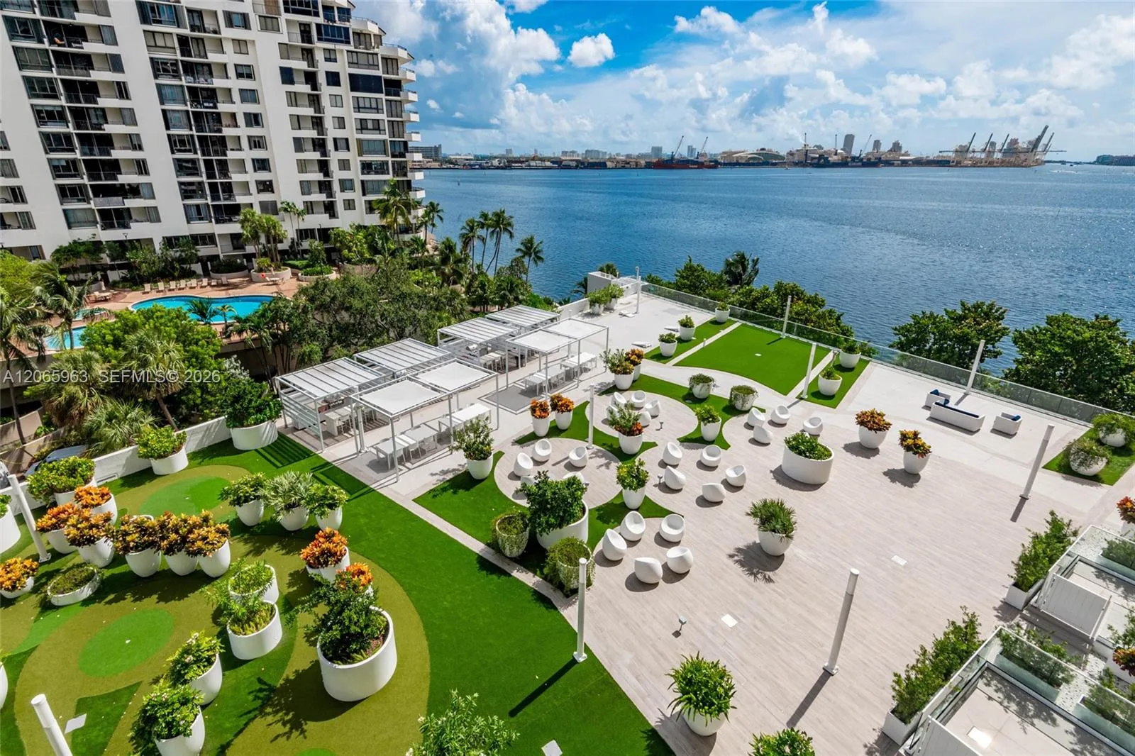 770 Claughton Island Dr # 809, Miami, FL 33131