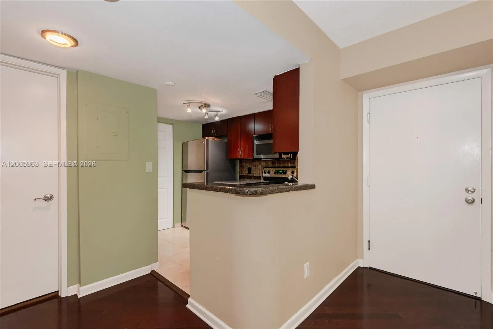 770 Claughton Island Dr # 809, Miami, FL 33131 photo 8