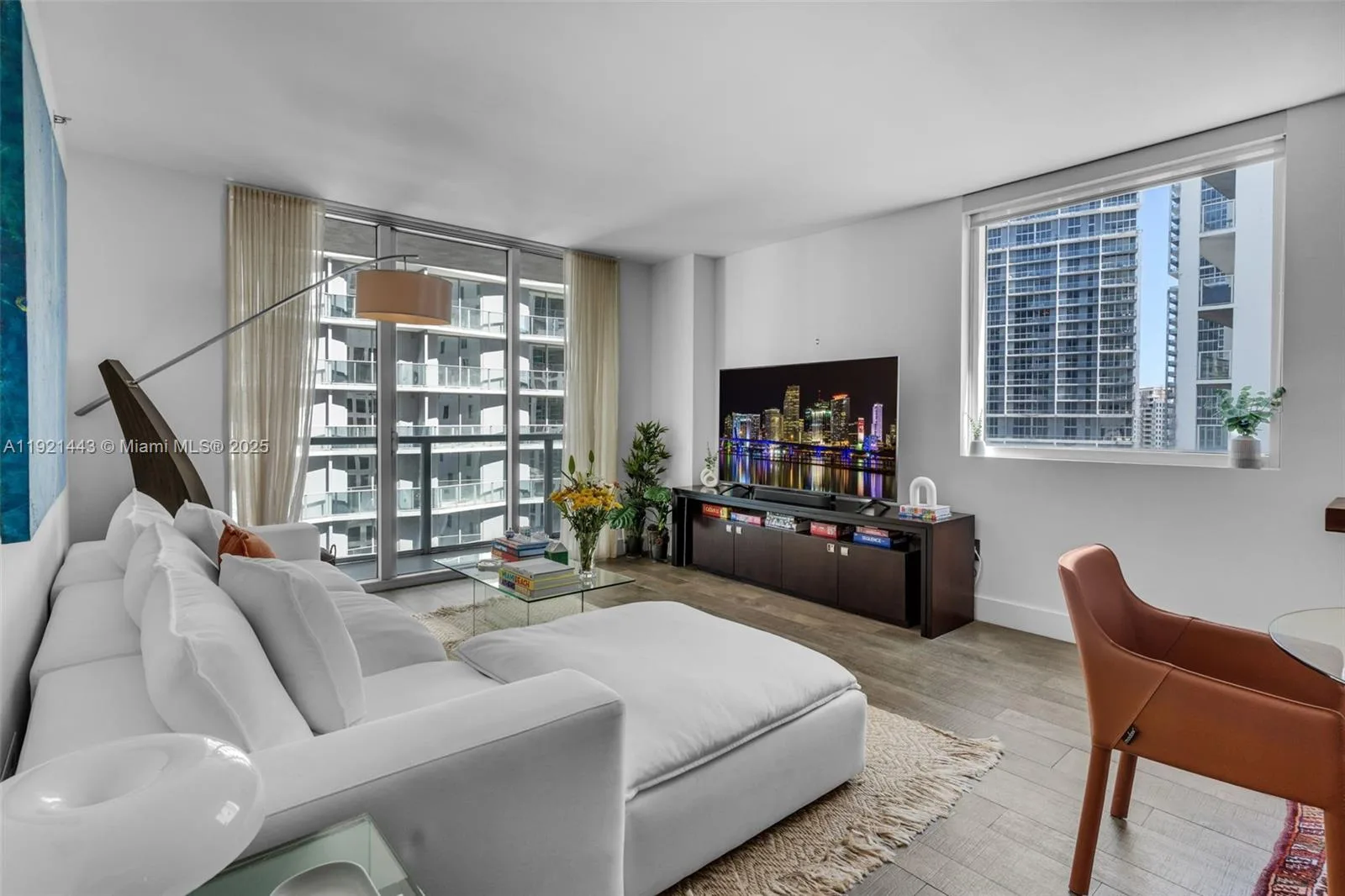 55 SE 6th St # 3007, Miami, FL 33131 photo 7