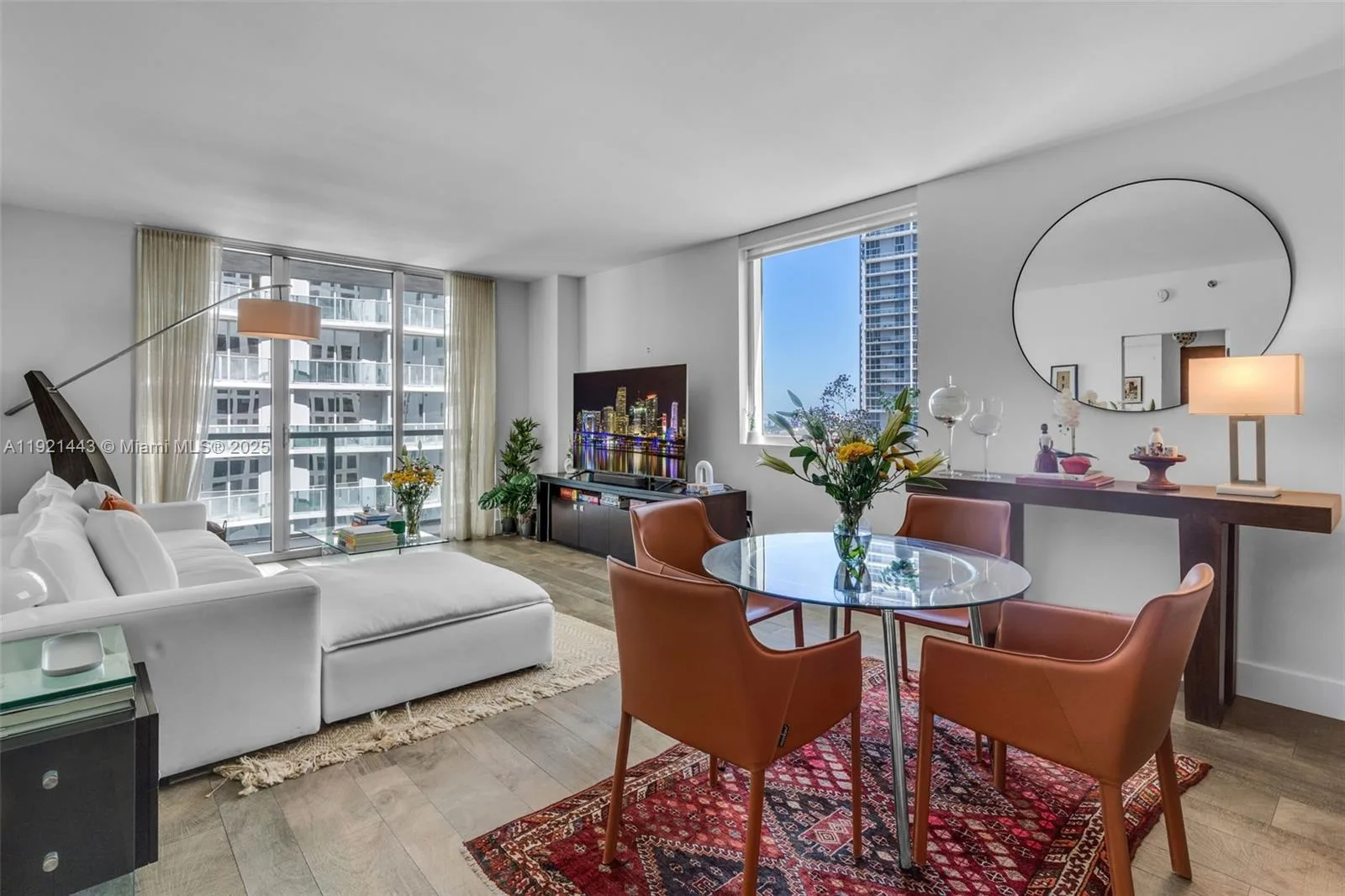 55 SE 6th St # 3007, Miami, FL 33131 photo 8