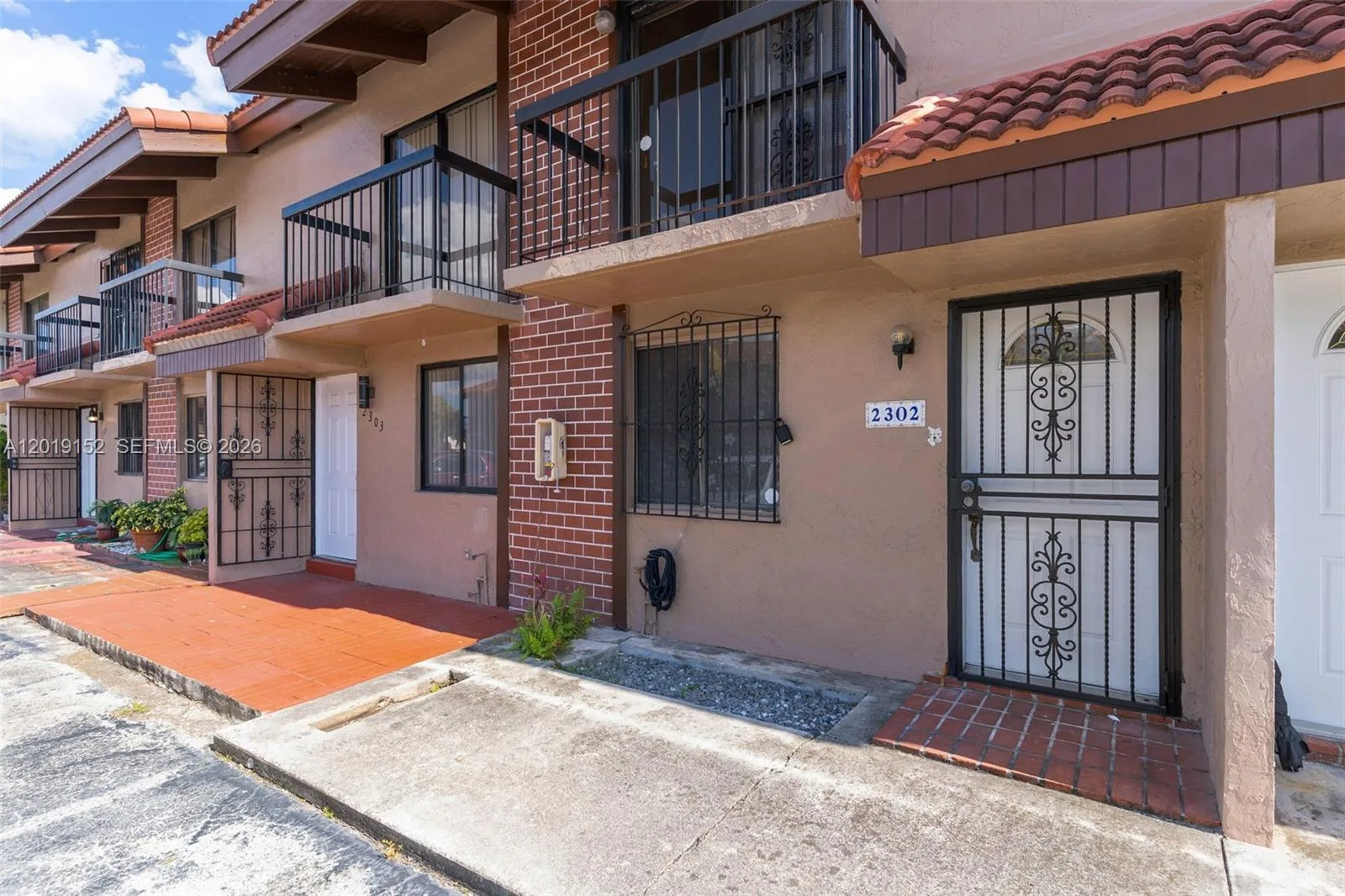 1811 SW 107th Ave # 2302, Miami, FL 33165 photo 4