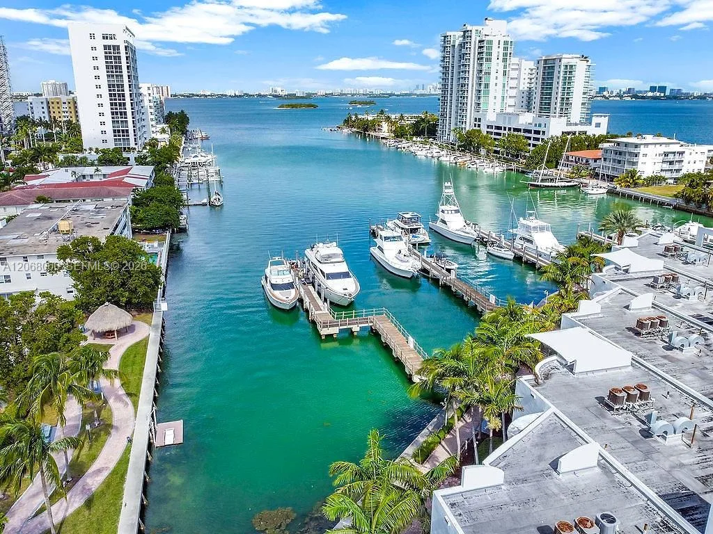 7900 Harbor Island Dr # 1408, North Bay Village, FL 33141 photo 3
