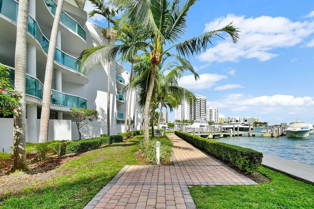 7900 Harbor Island Dr # 1408, North Bay Village, FL 33141 photo 8