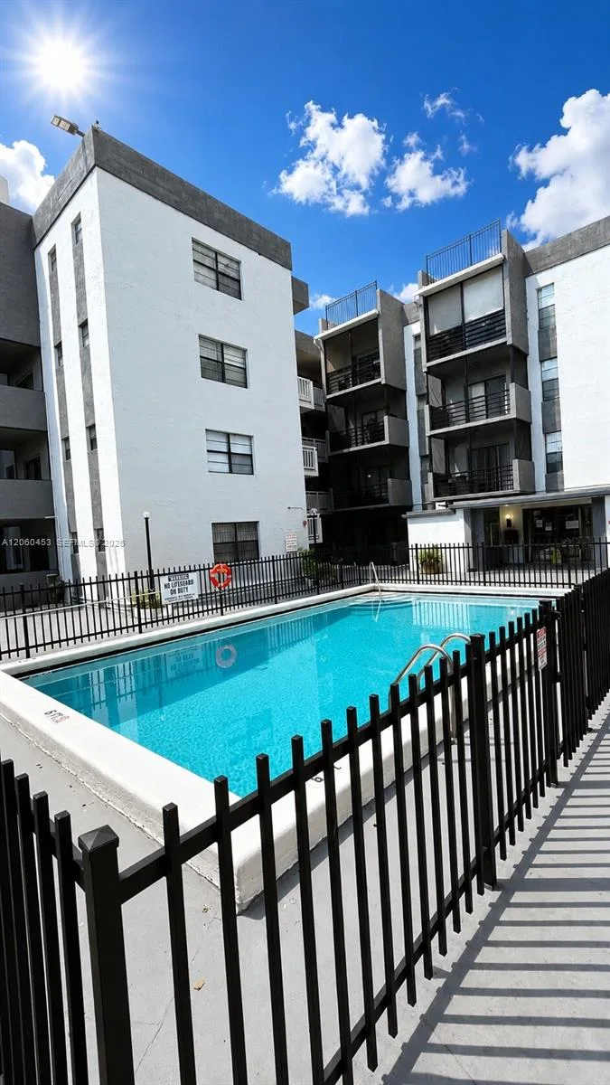 13500 NE 3rd Ct # 416, North Miami, FL 33161 photo 2