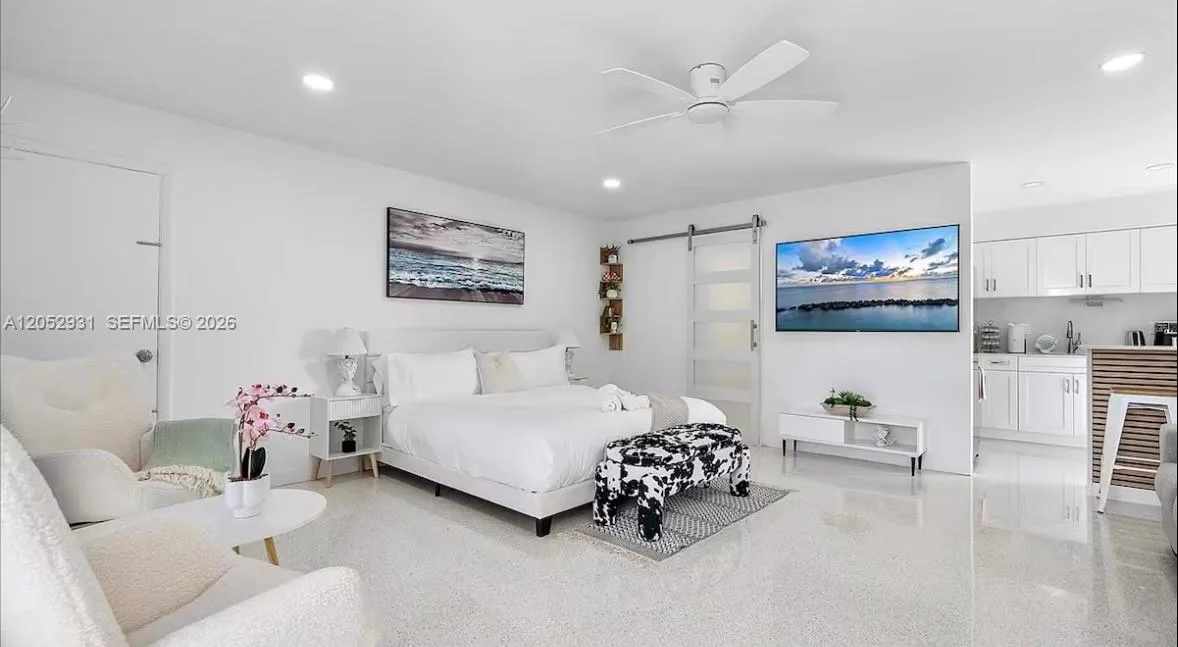 333 Palm St, Hollywood, FL 33019 photo 10
