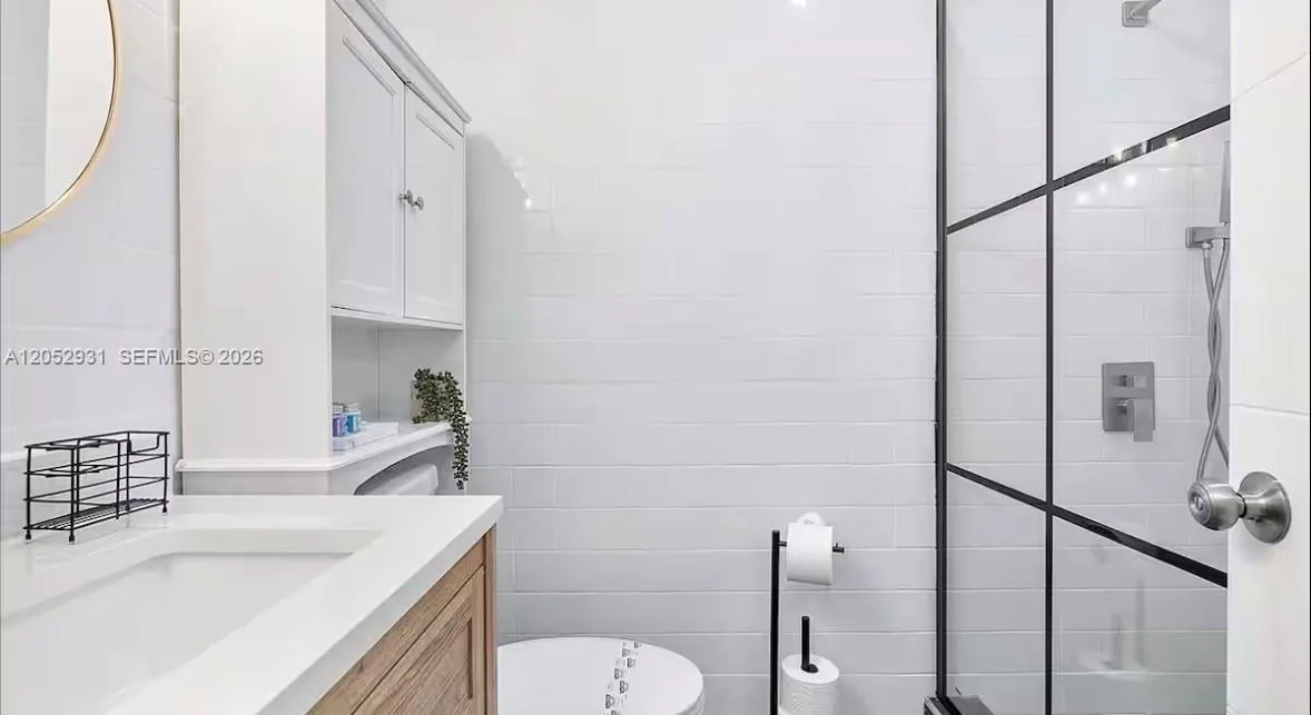 333 Palm St, Hollywood, FL 33019 photo 12