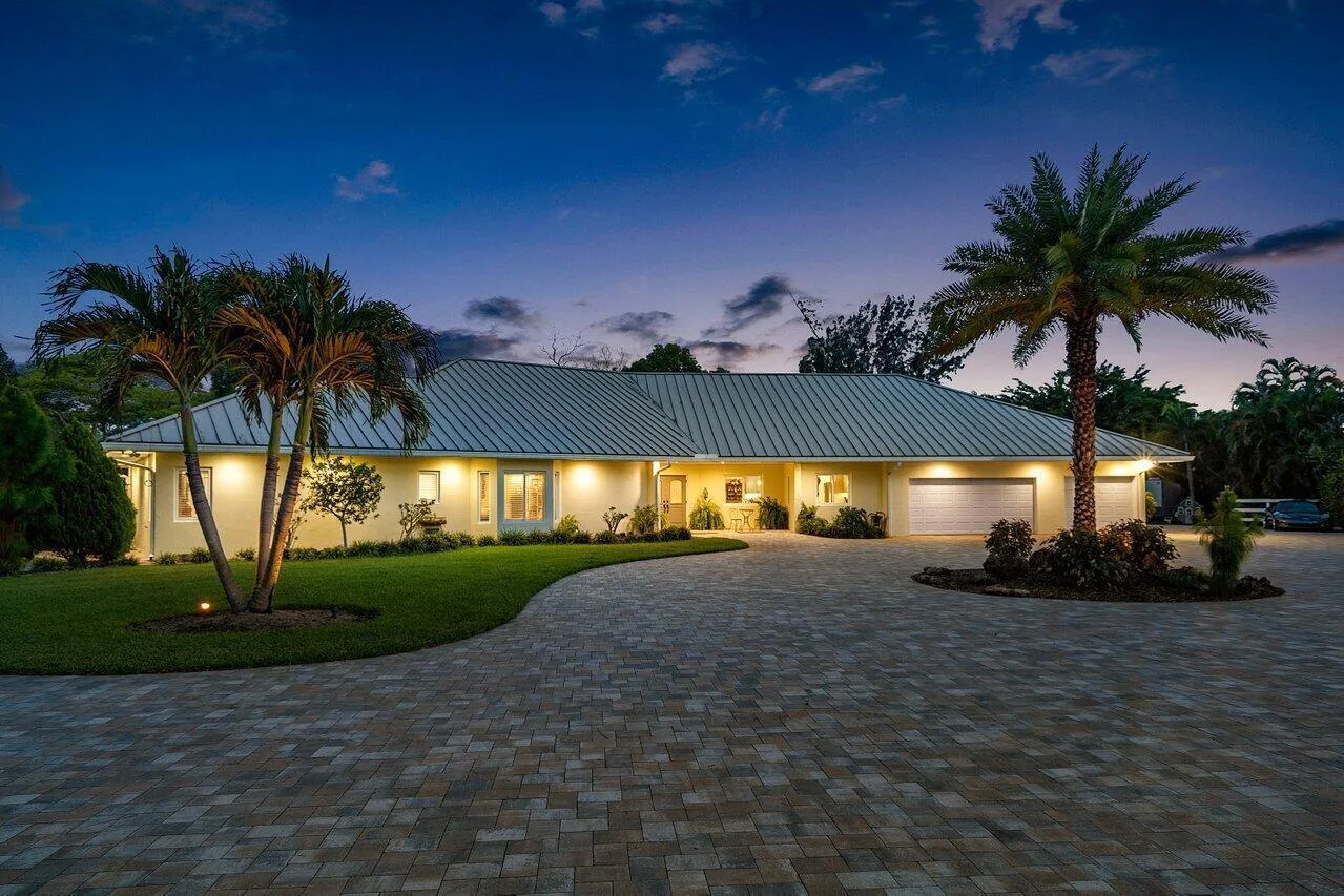 6624 Dillman Road, FL 33413