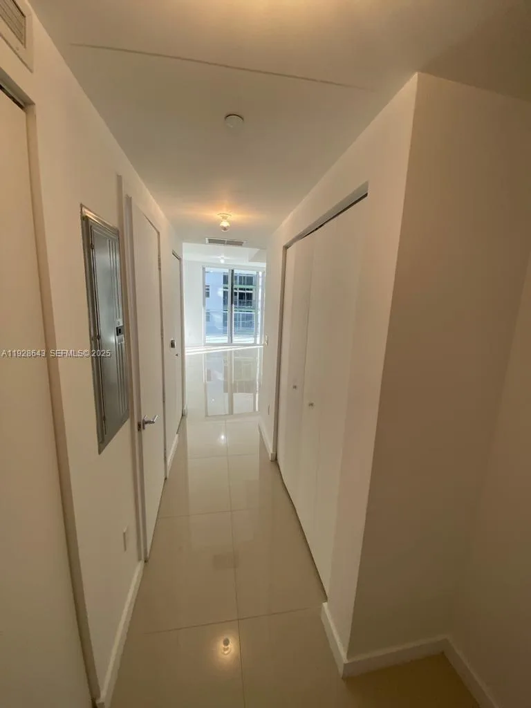 488 NE 18th St # 1804, Miami, FL 33132 photo 4