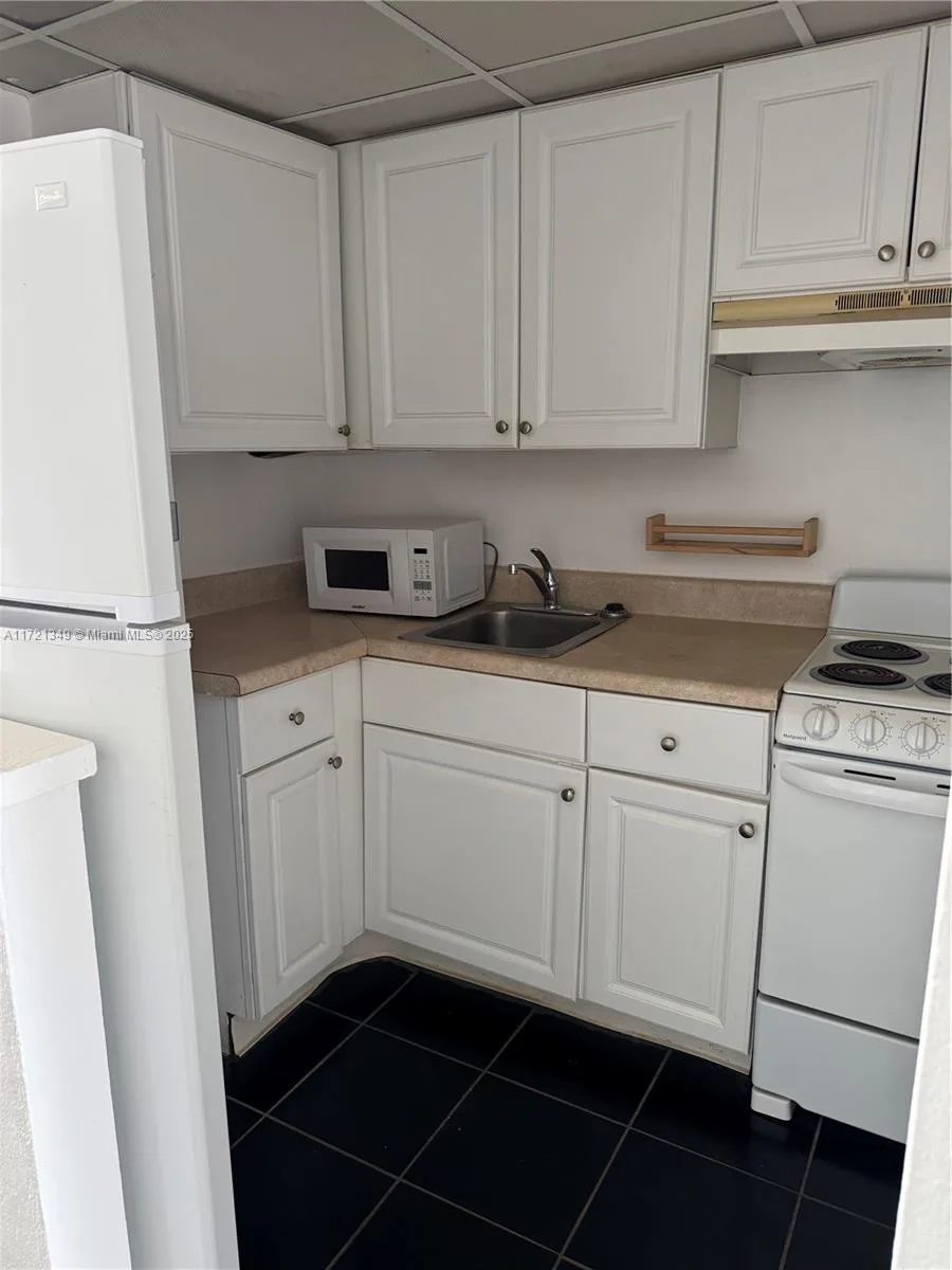 7904 West Dr # 204, North Bay Village, FL 33141 photo 3
