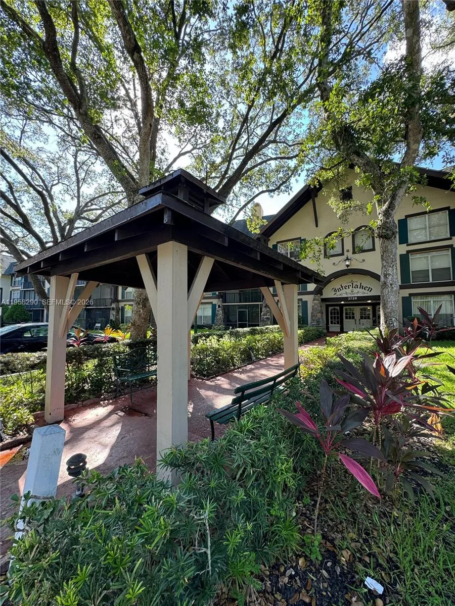 3720 Inverrary Dr # 2S, Lauderhill, FL 33319 photo 9