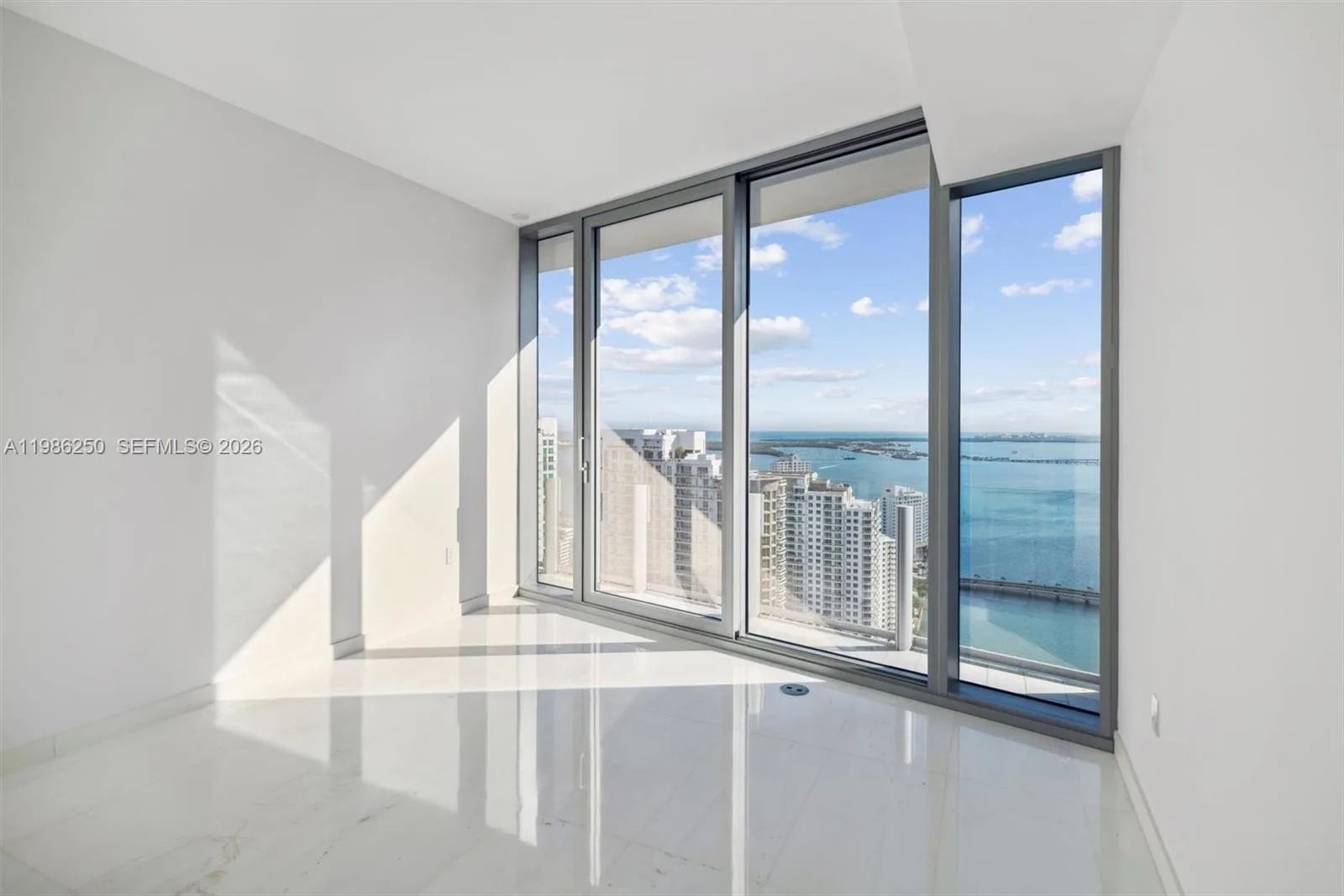 300 Biscayne Boulevard Way # 3805W, Miami, FL 33131 photo 12