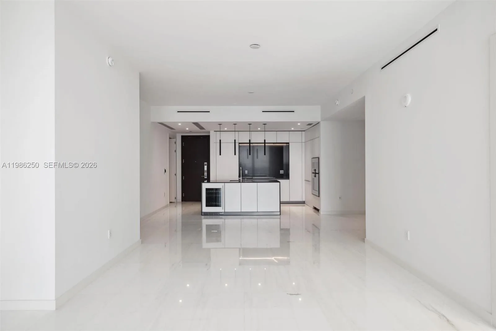 300 Biscayne Boulevard Way # 3805W, Miami, FL 33131 photo 9