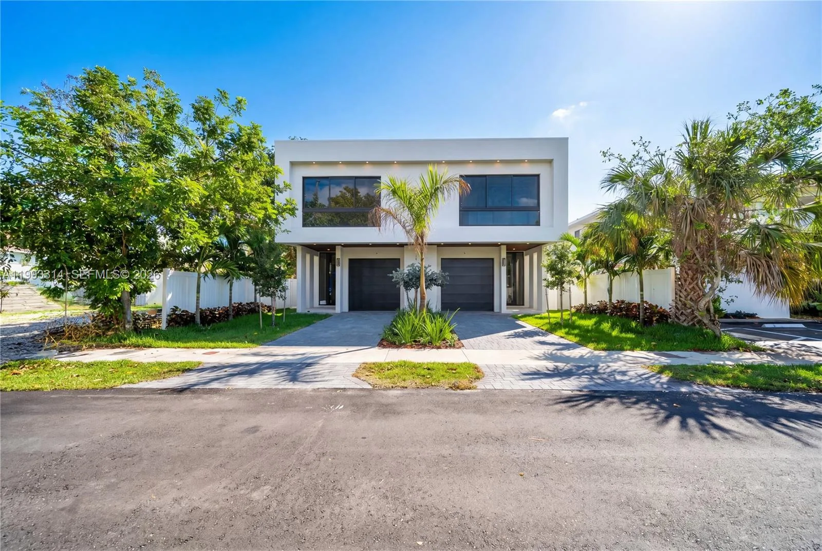 804 NE 16th Ter, Fort Lauderdale, FL 33304