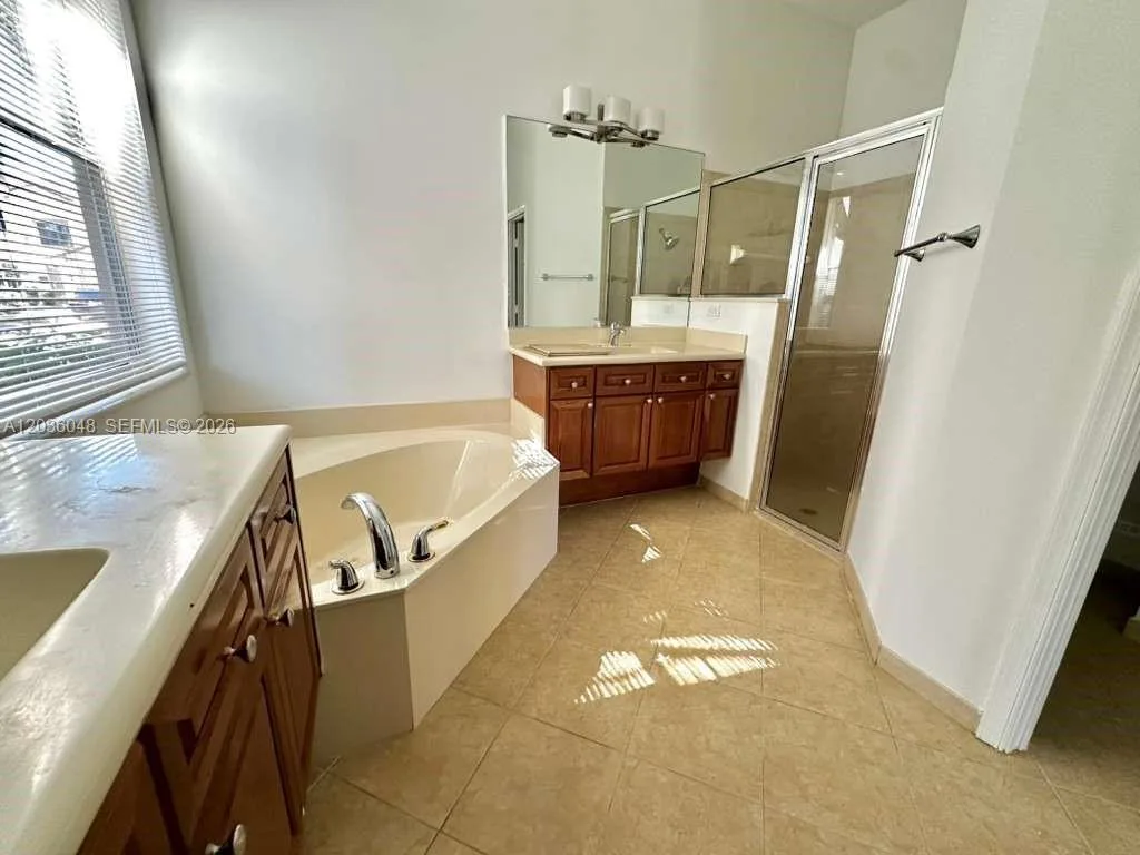 1831 Mariners Ln, Weston, FL 33327 photo 10