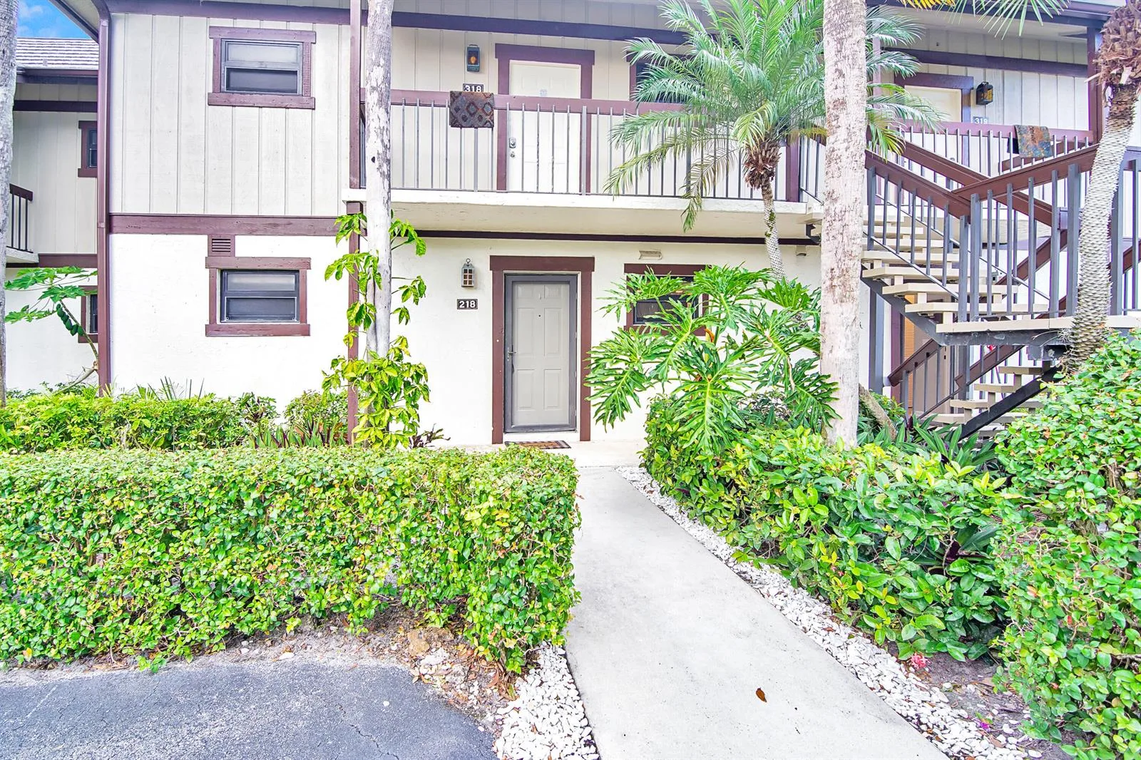 13334 Polo Club Road # 218, Wellington, FL 33414