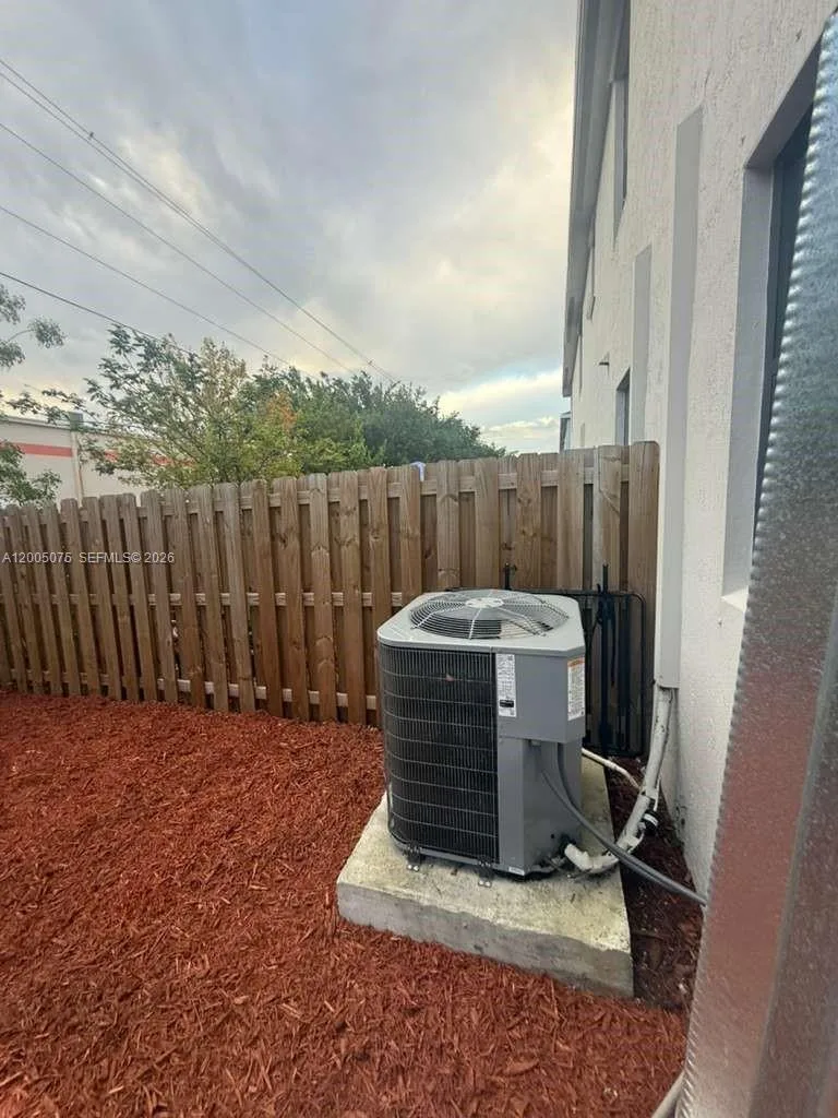 1281 NE 3rd Ave # 1281, Florida City, FL 33034 photo 9