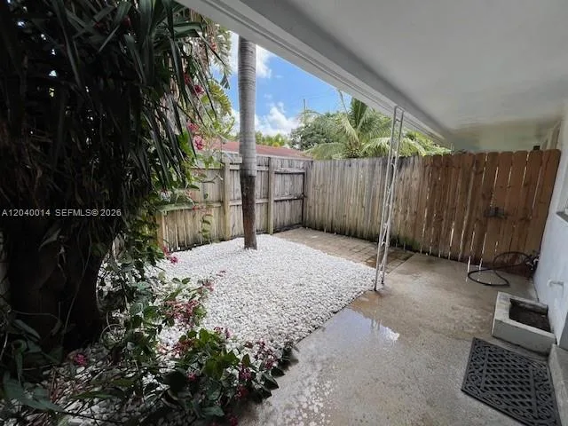 590 NW 40th Ct # 3, Oakland Park, FL 33309 — zdjęcie 4