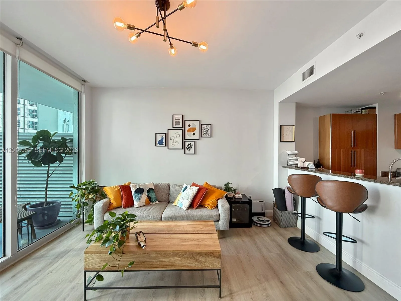 300 S Biscayne Blvd # T-1705, Miami, FL 33131