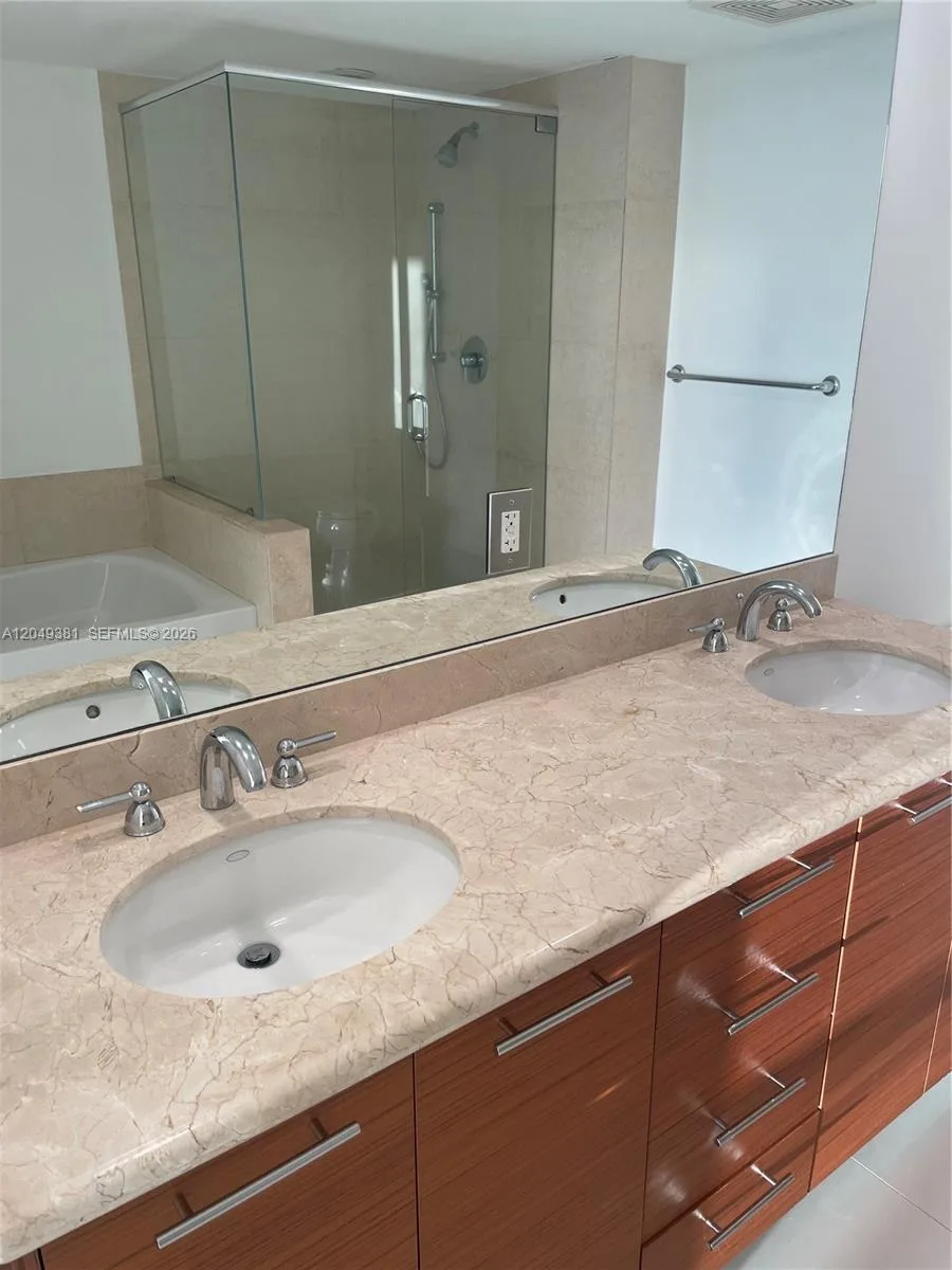 50 Biscayne Blvd # 5001, Miami, FL 33132 photo 12