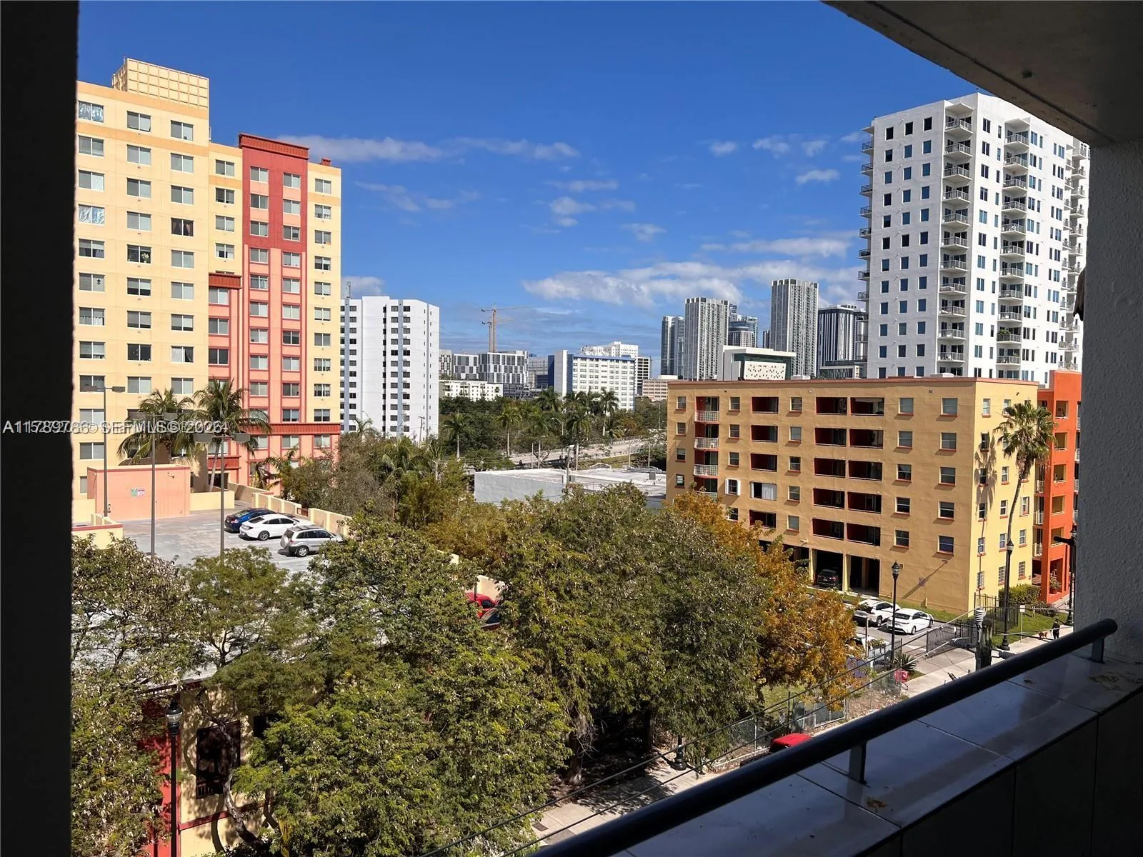 546 SW 1st St # 611, Miami, FL 33130 photo 5