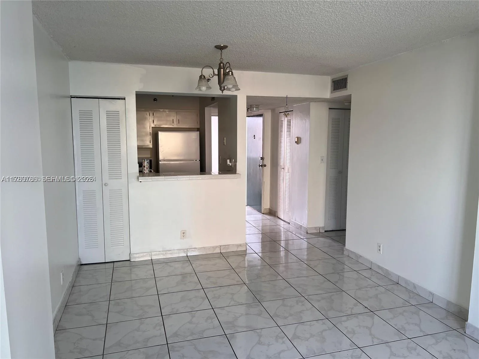 546 SW 1st St # 611, Miami, FL 33130 photo 7