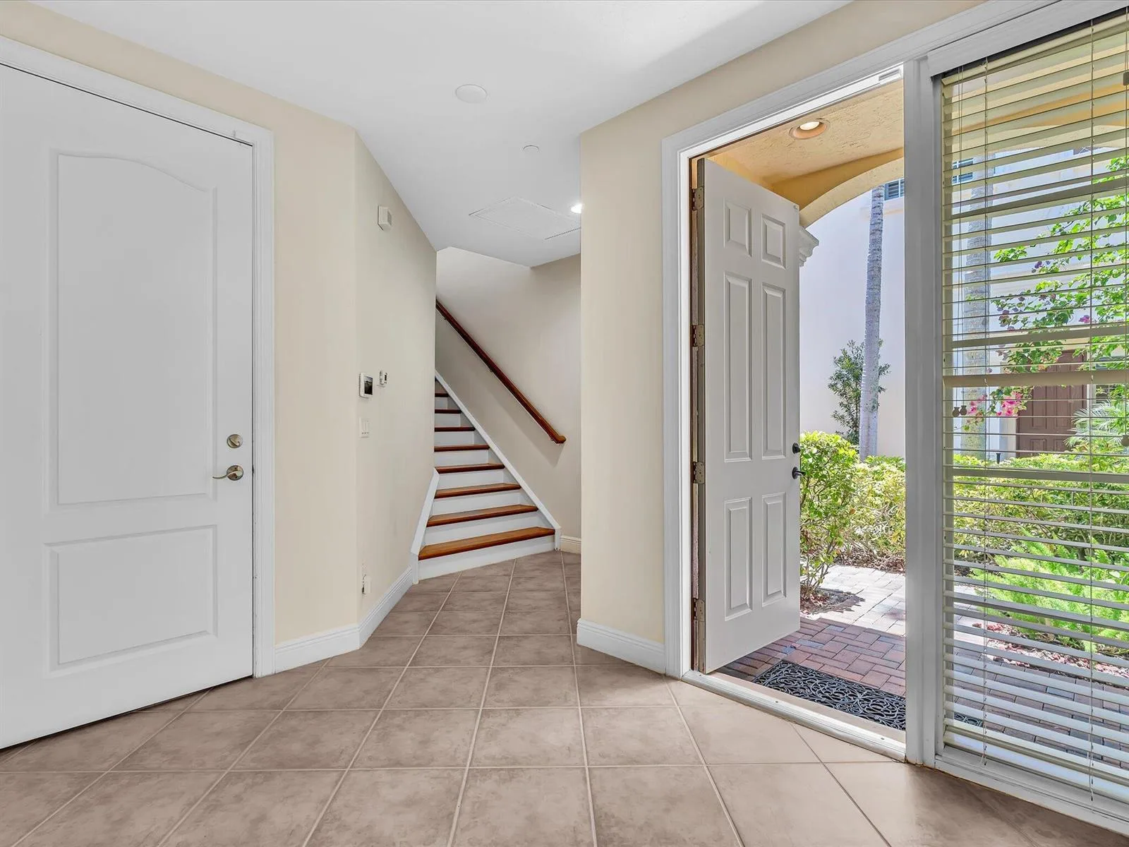 5575 NE Trieste Way, Boca Raton, FL 33487 photo 3
