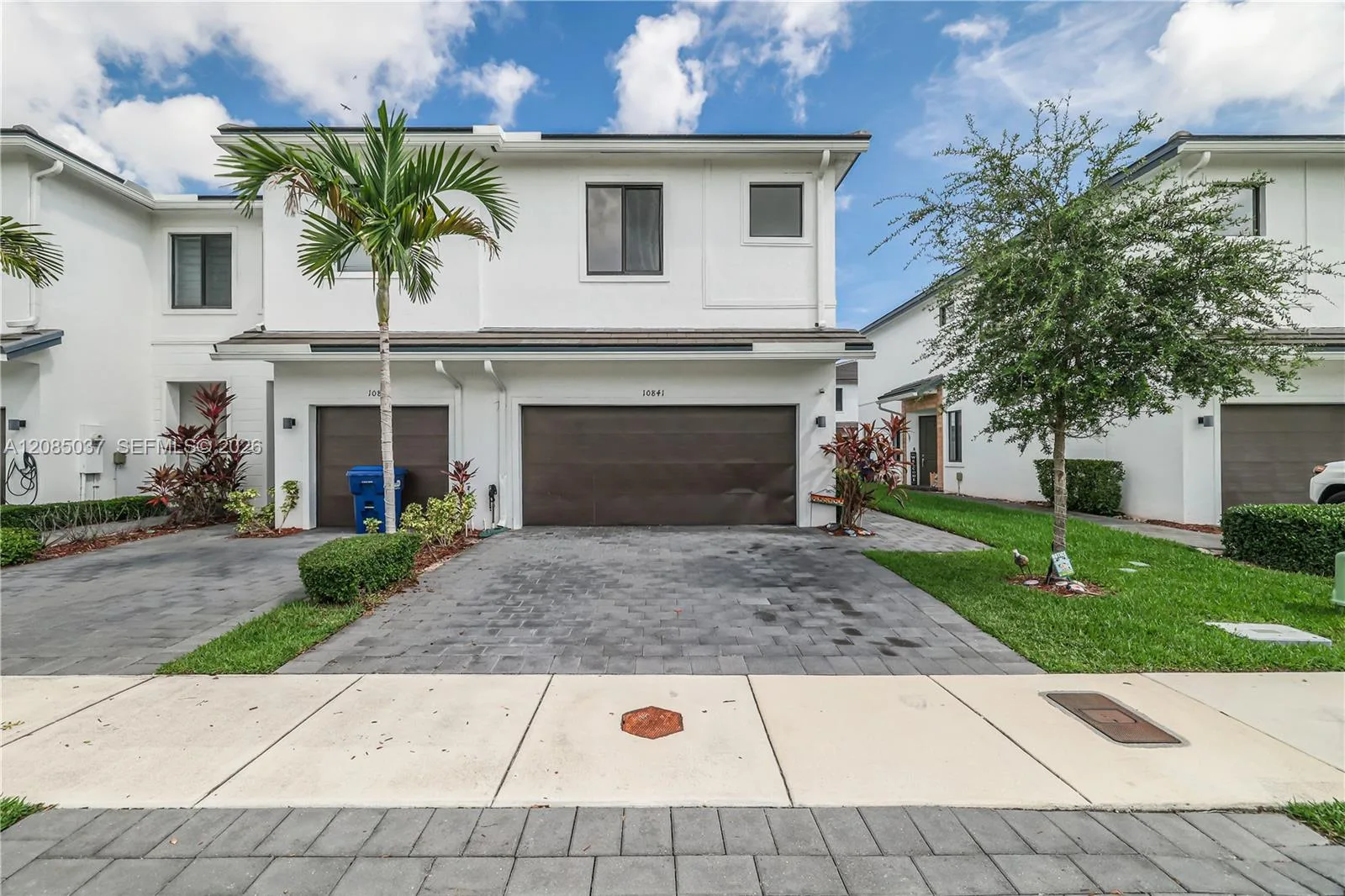 10841 SW 233rd St, Homestead, FL 33032