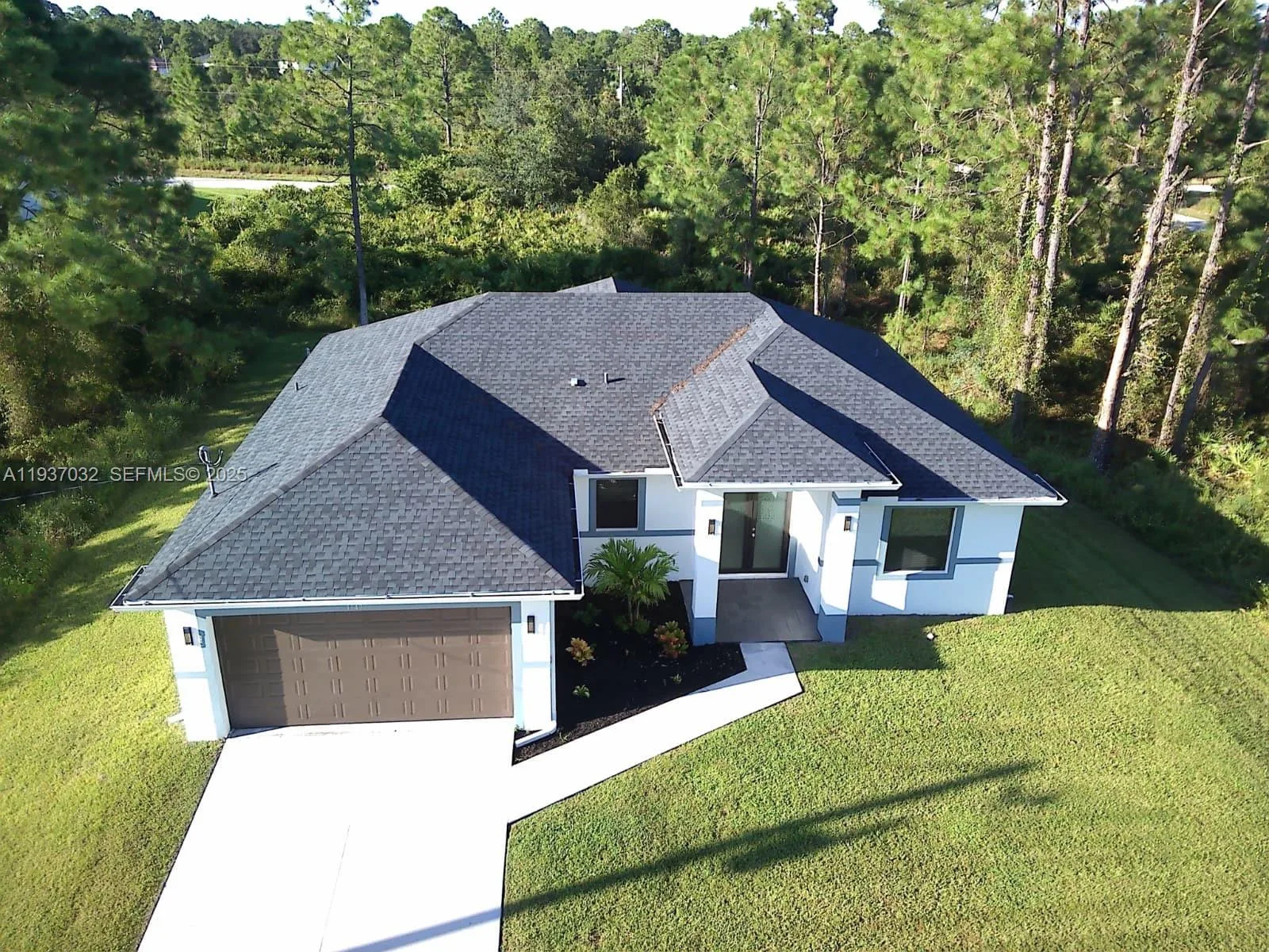 1147 Jean St E, Lehigh Acres, FL 33974 photo 2