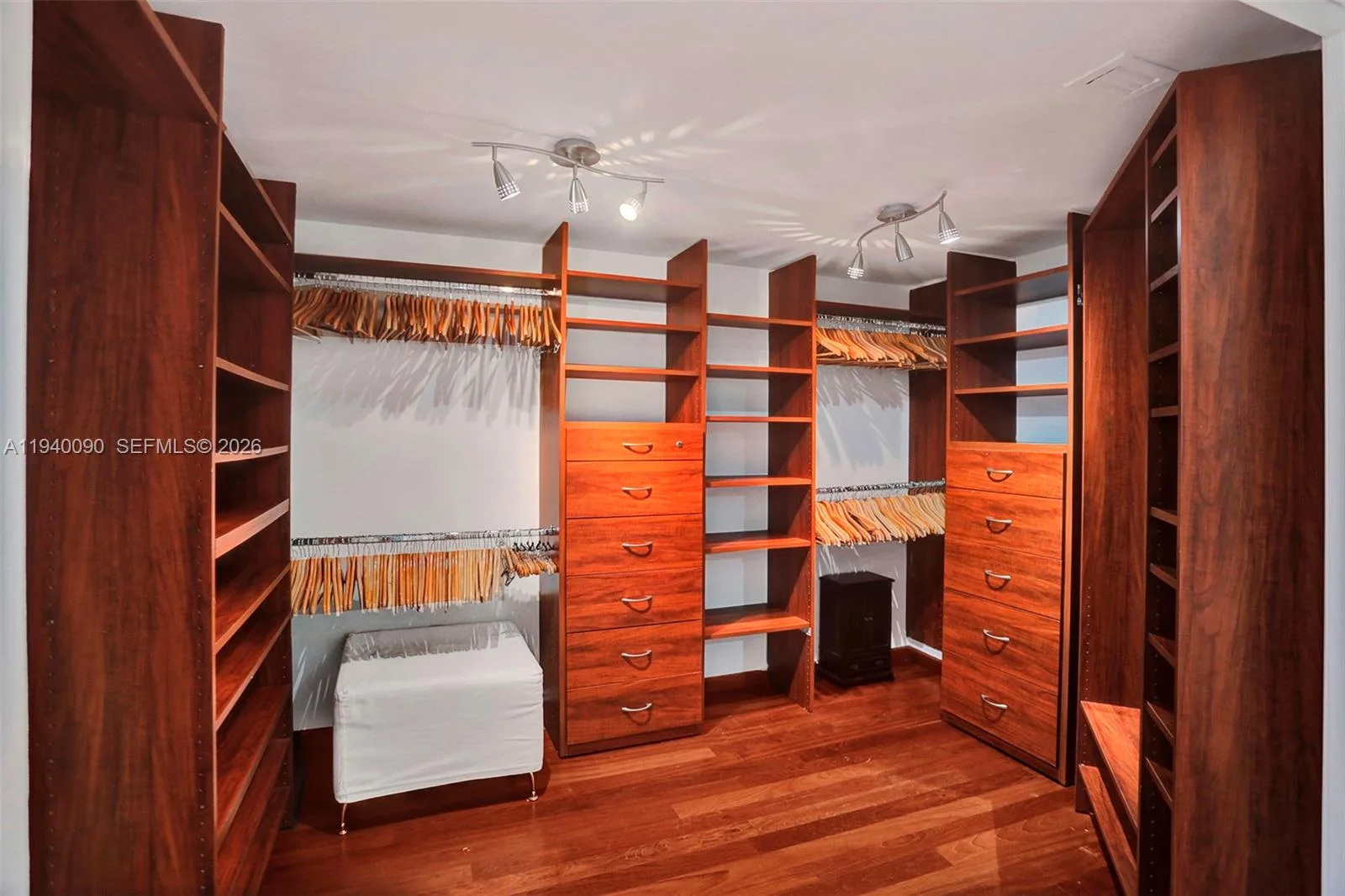 7000 Island Blvd # 808, Aventura, FL 33160 photo 5