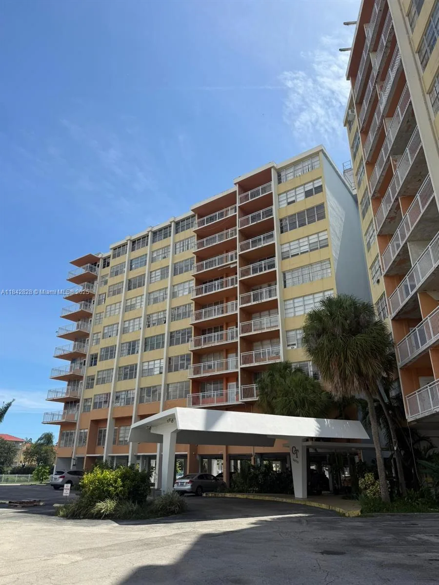 2025 NE 164th St # 818, North Miami Beach, FL 33162
