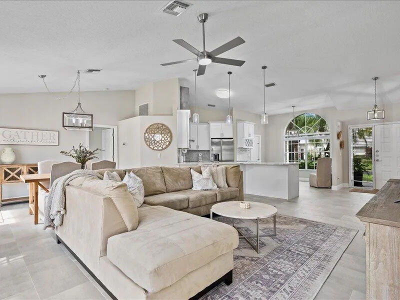 237 MOCCASIN Trail W, Jupiter, FL 33458 photo 13