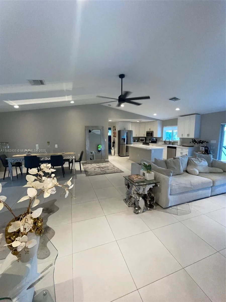 20605 SW 319th St, Homestead, FL 33030 photo 12