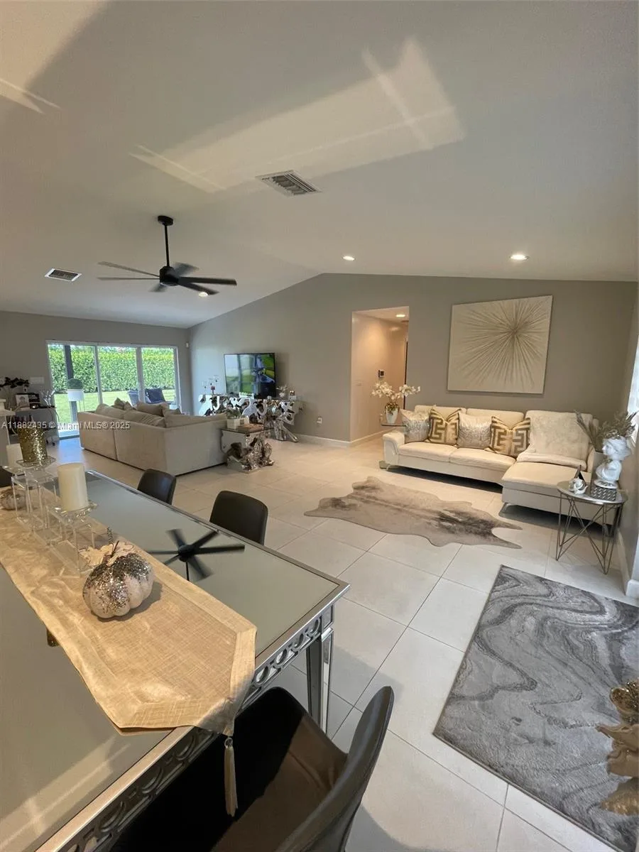 20605 SW 319th St, Homestead, FL 33030 photo 13