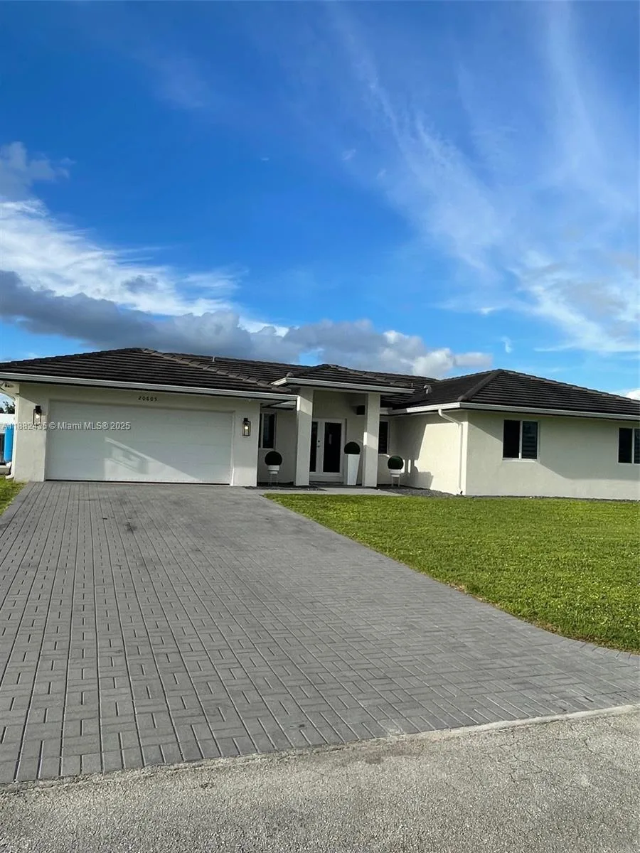 20605 SW 319th St, Homestead, FL 33030 photo 3