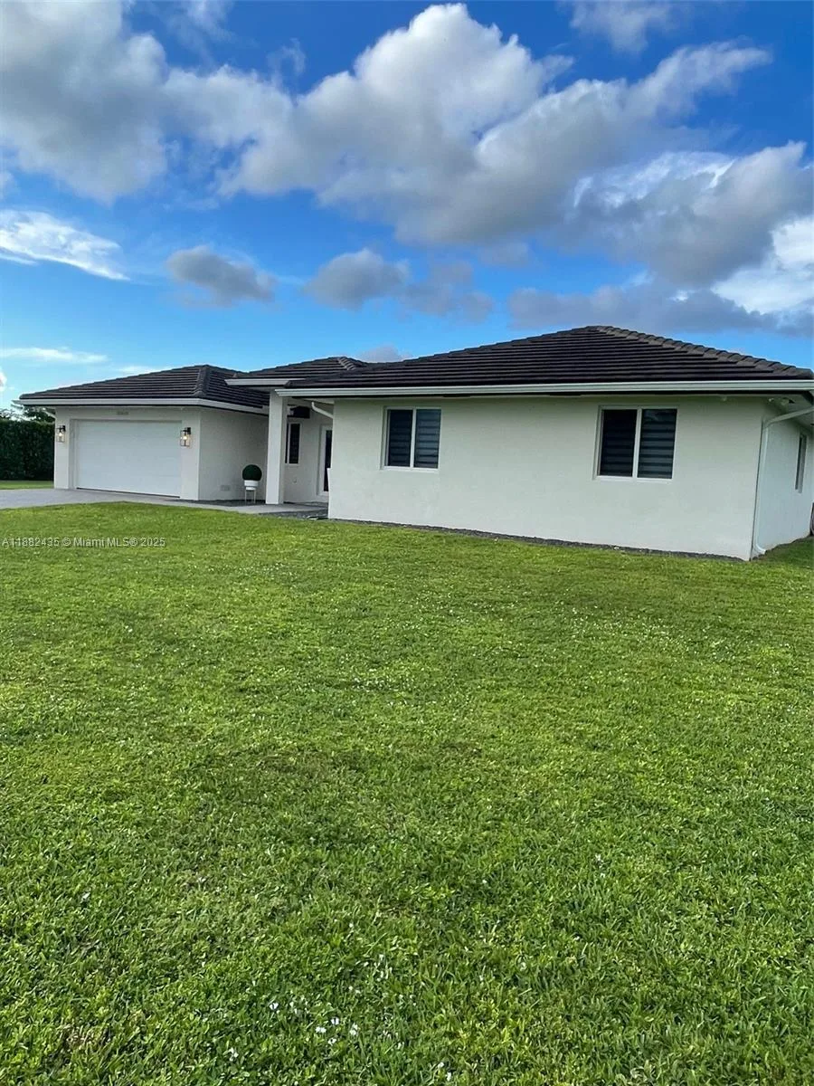 20605 SW 319th St, Homestead, FL 33030 photo 5