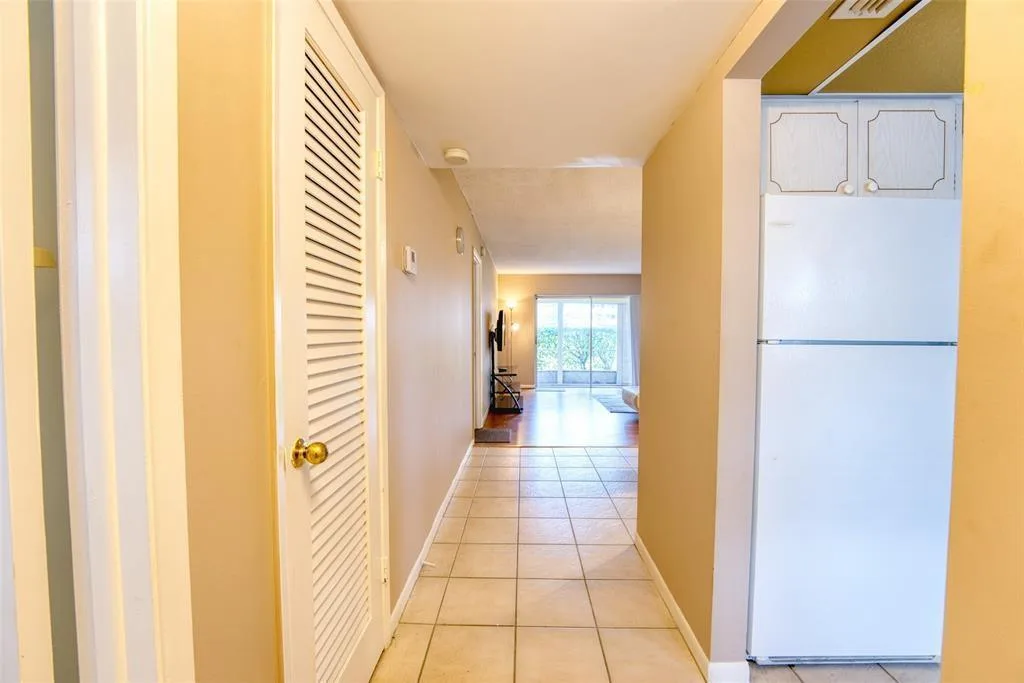 4700 Washington Street # 105, Hollywood, FL 33021