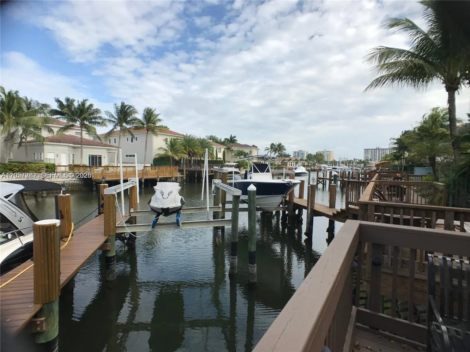 957 N Harbor Vw # 957, Hollywood, FL 33019 photo 4