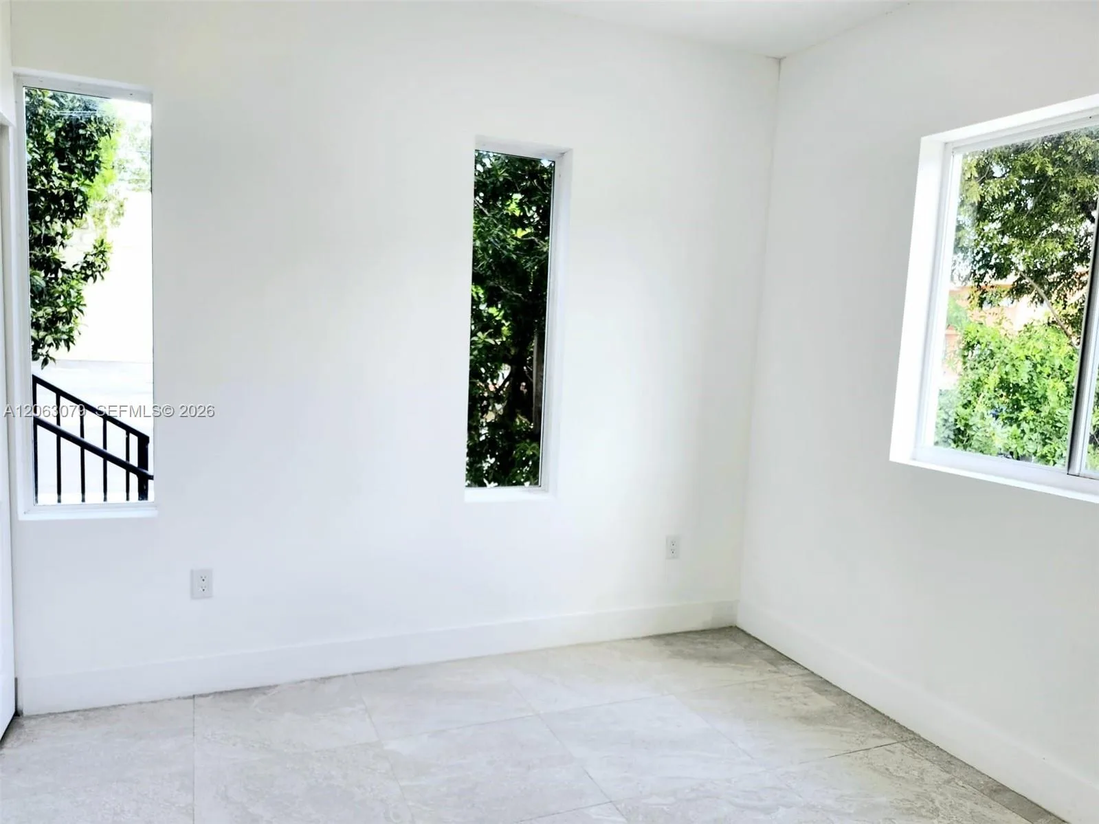 580 NW 34th St # 1, Miami, FL 33127 photo 9