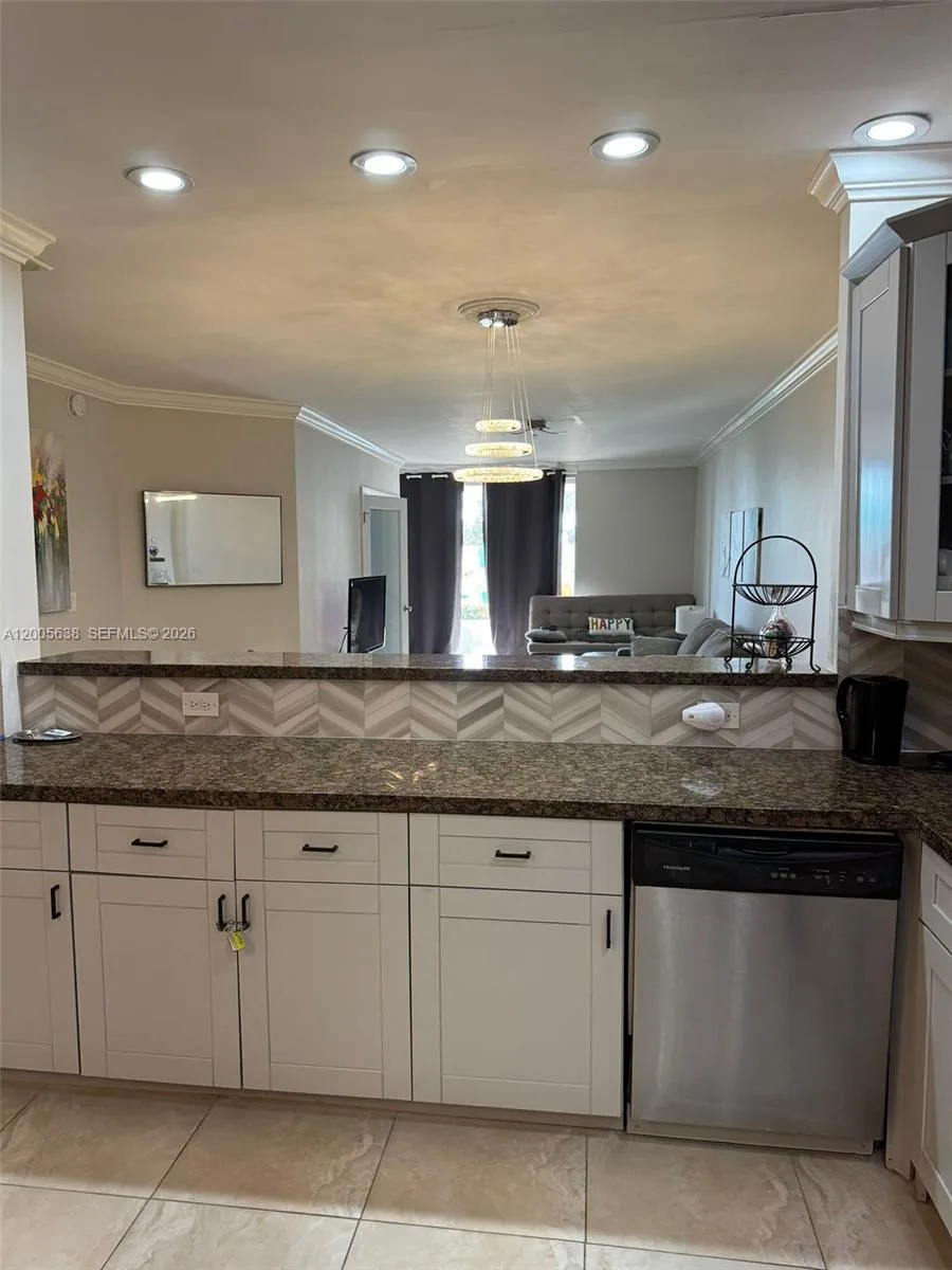 3725 S Ocean Dr # L12, Hollywood, FL 33019 photo 3