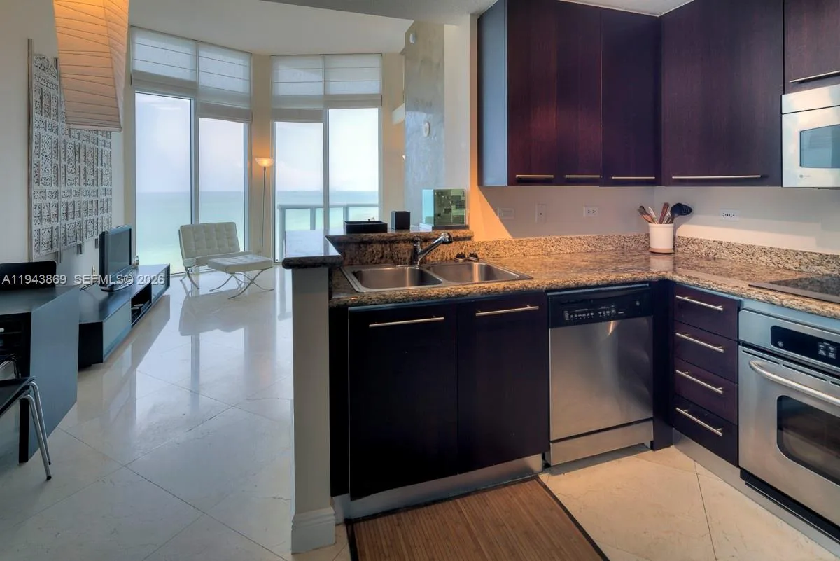6515 Collins Ave # 1804, Miami Beach, FL 33141 photo 2