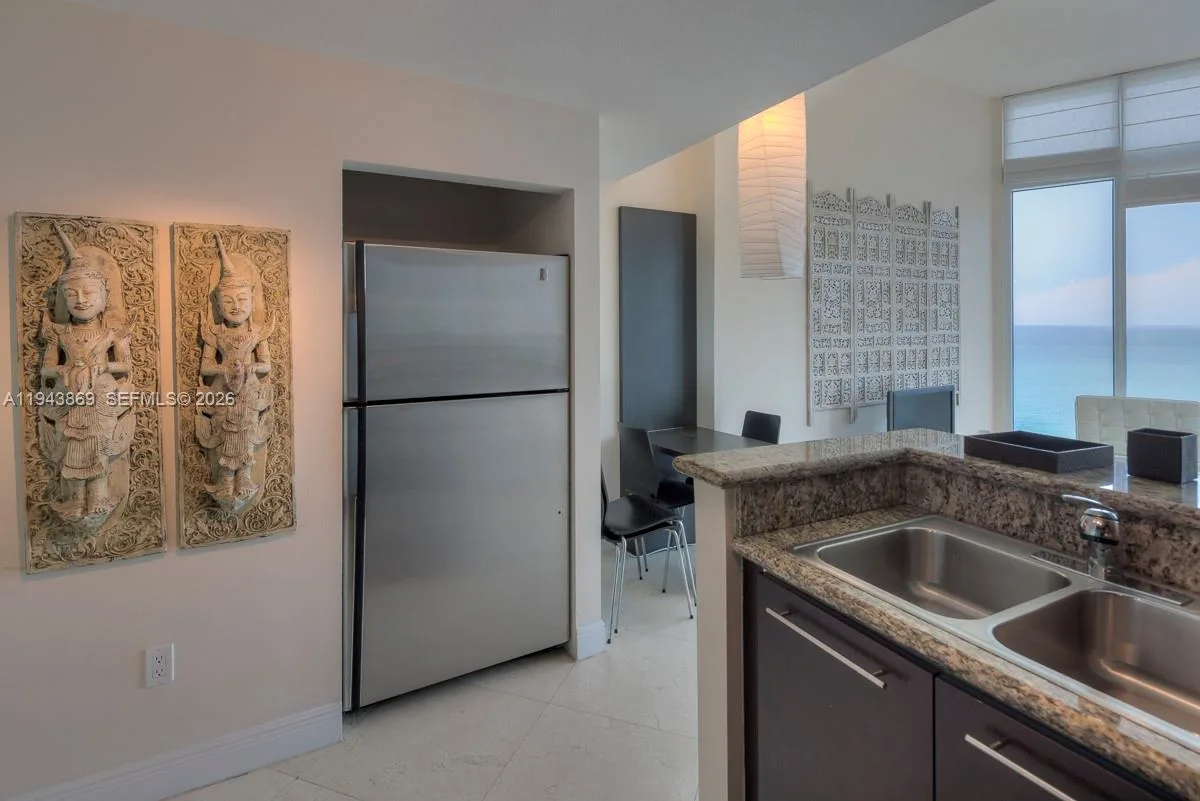 6515 Collins Ave # 1804, Miami Beach, FL 33141 photo 4