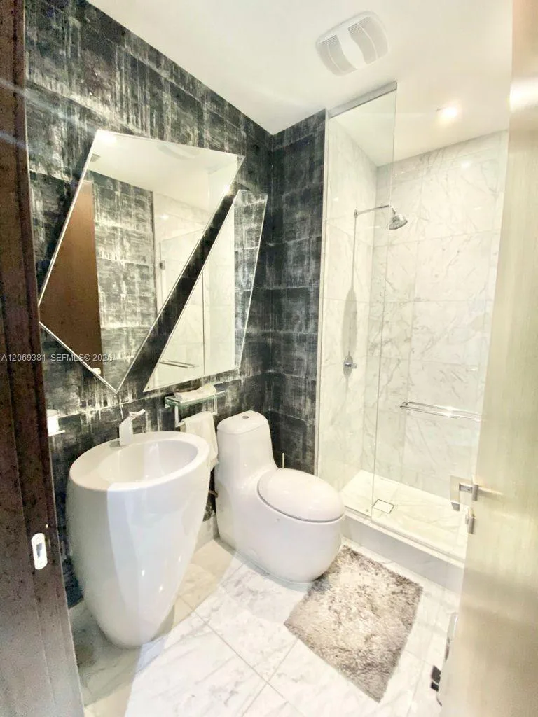 16901 Collins Ave # 701, Sunny Isles Beach, FL 33160 photo 13