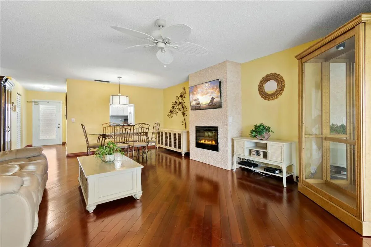 603 Laconia Circle, Lake Worth, FL 33467 photo 6