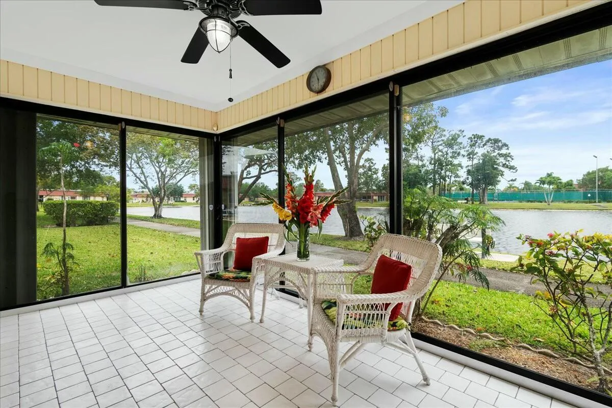 603 Laconia Circle, Lake Worth, FL 33467 photo 8