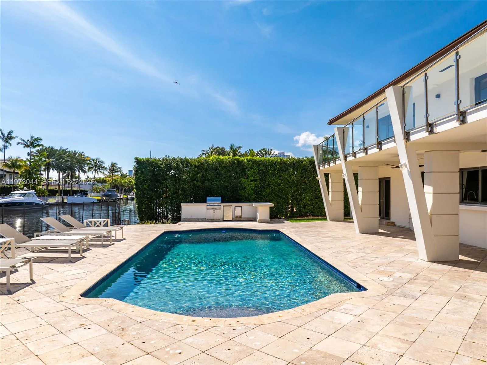 501 Hibiscus Dr, Hallandale Beach, FL 33009 photo 8