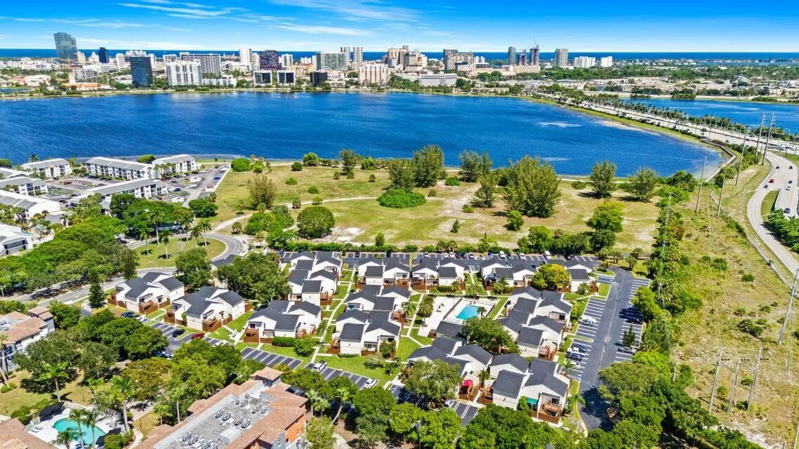 643 Executive Center Drive # Q-102, West Palm Beach, FL 33401 — zdjęcie 2